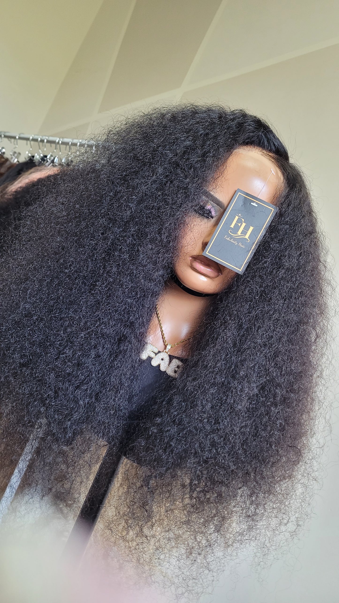 Chantel burmese curly wig