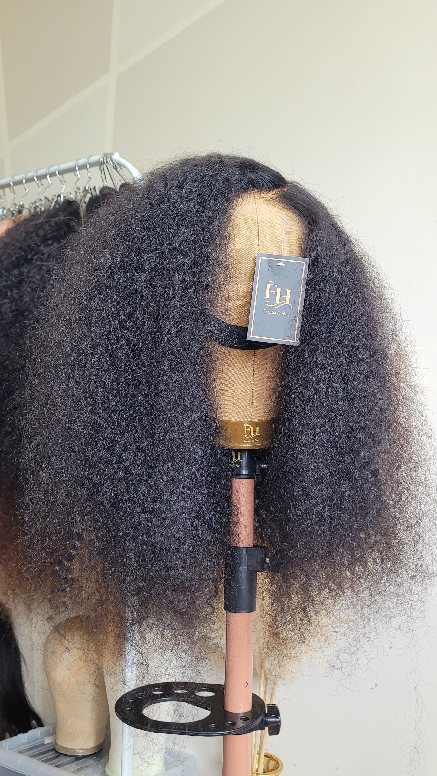 Chantel burmese curly wig