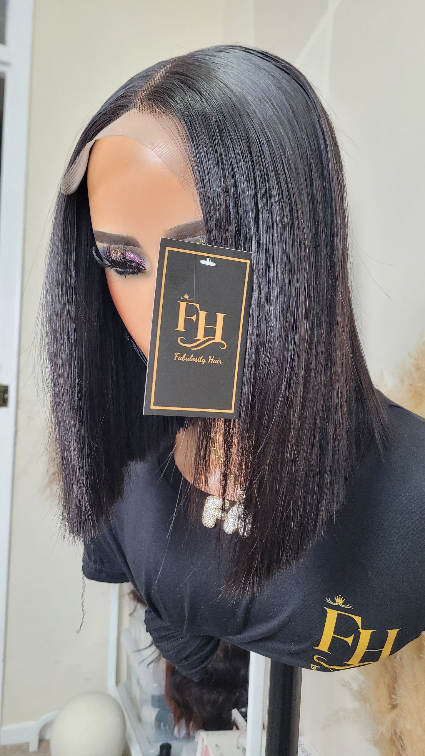 Sleek Aura Straight Bob