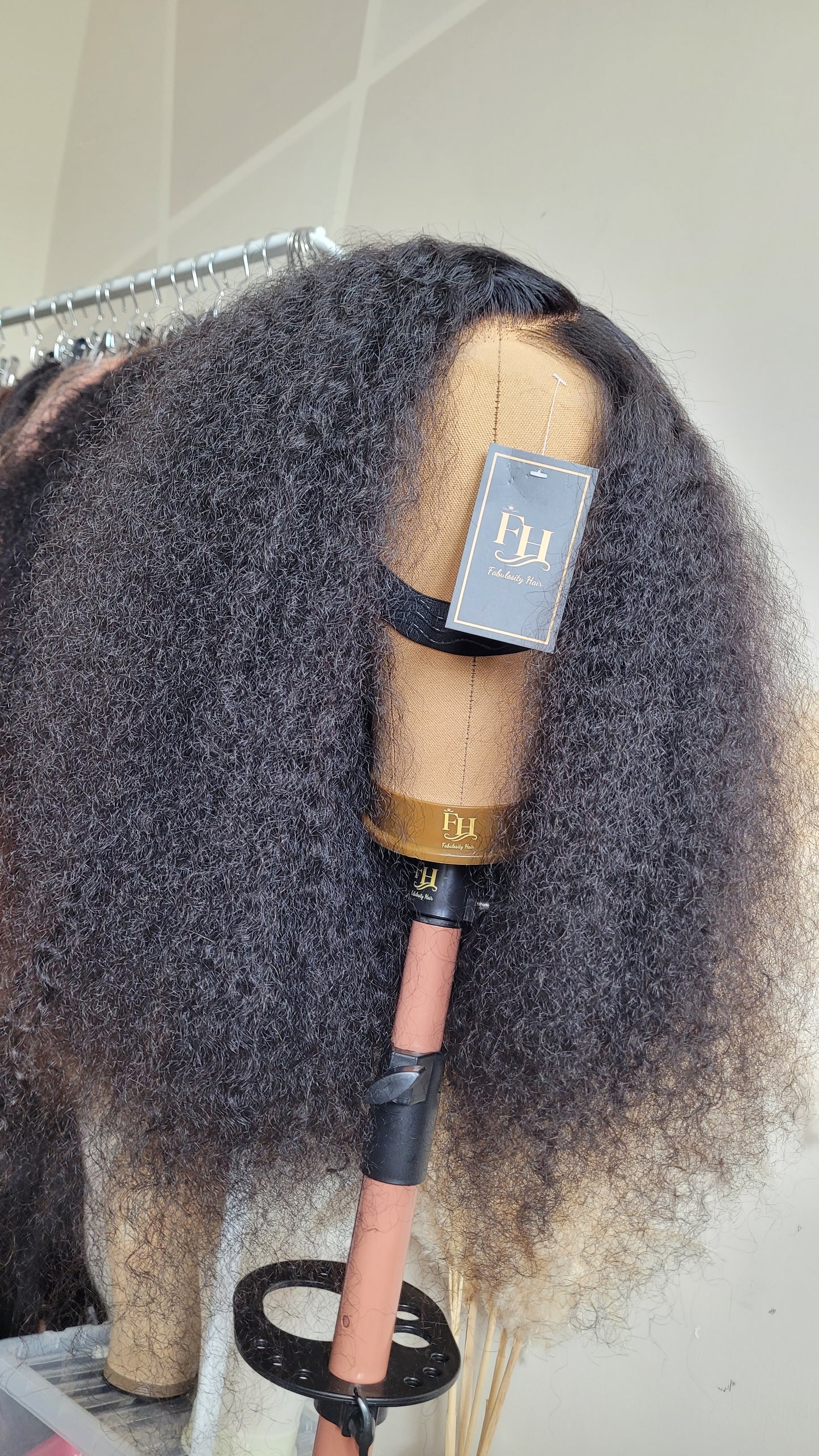 Chantel burmese curly wig