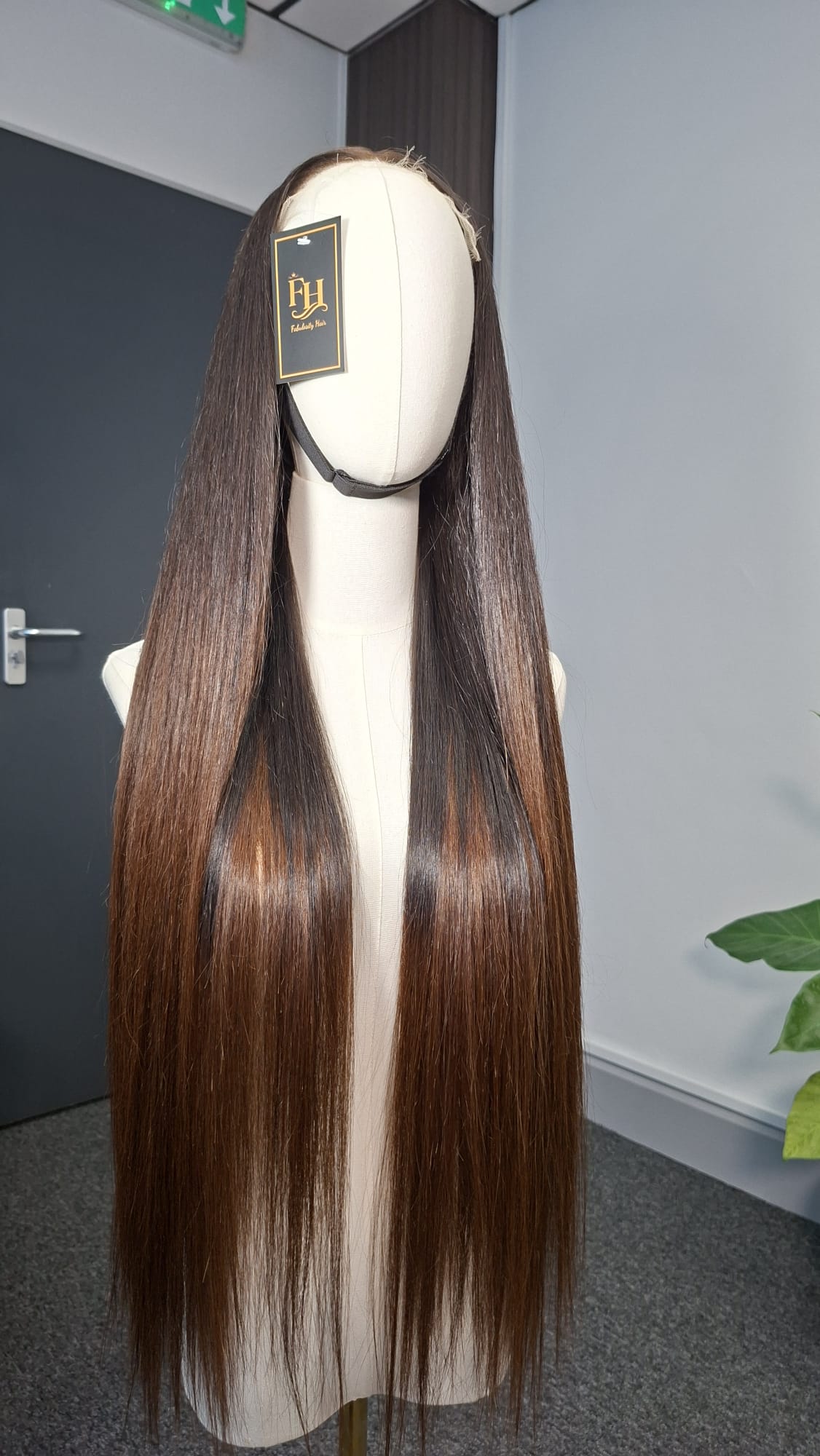 Champagne Luxe Bone Straight Wig